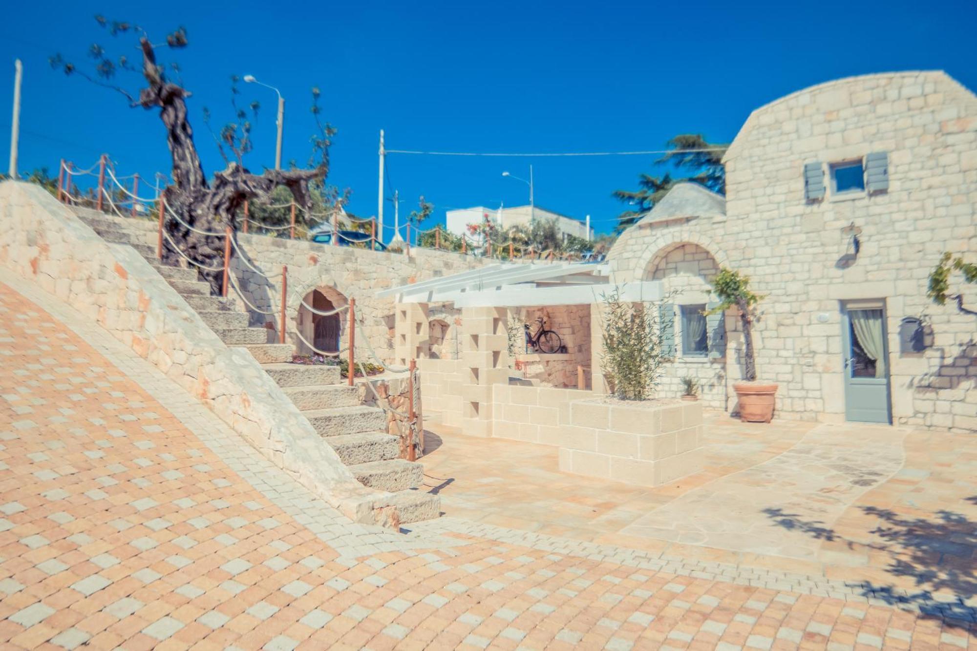 فيلا Navolte Trulli E Quiete Con Piscina لوكوروتوندو المظهر الخارجي الصورة